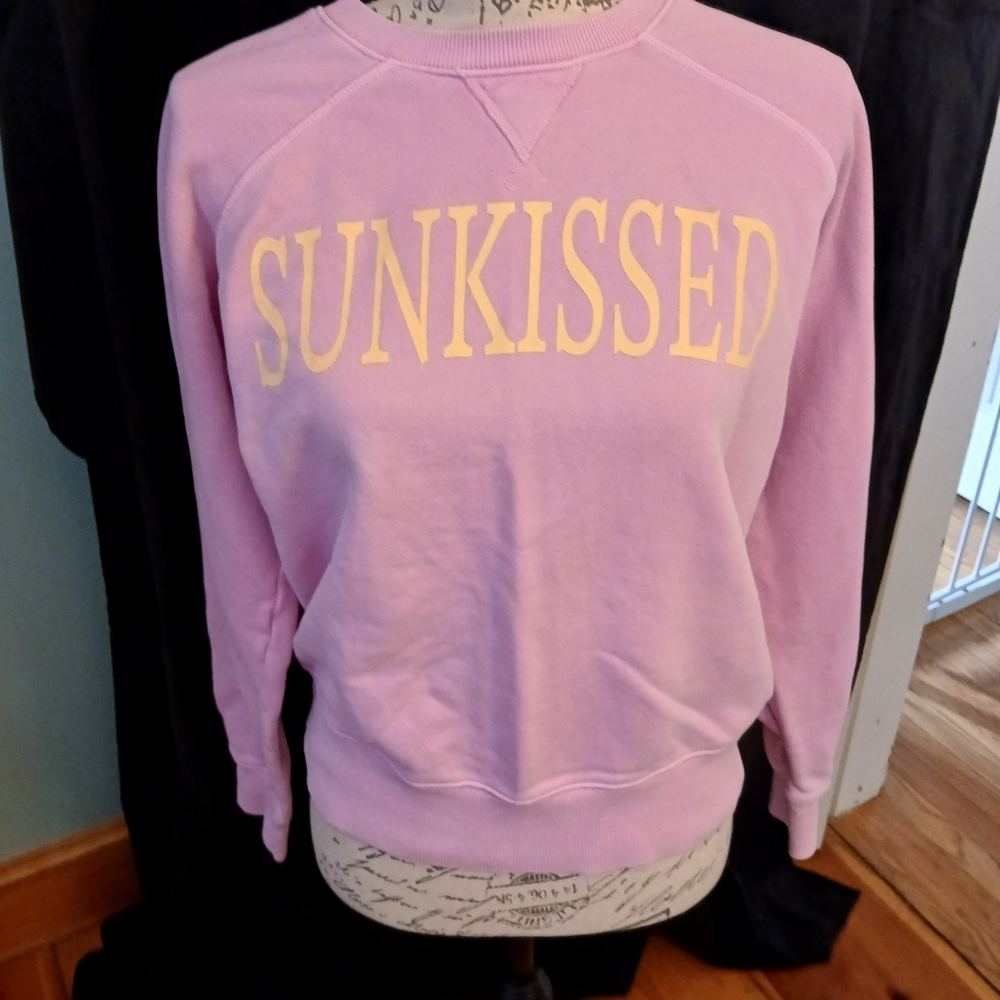 Vineyard Vines Pink Pullover with Pale Yellow Lettering